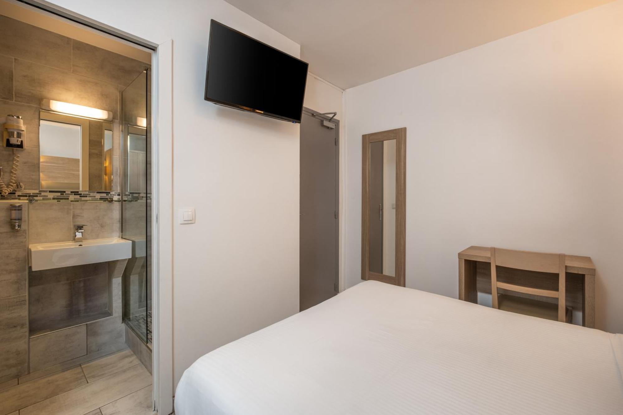 Hotel Luxor Issy-les-Moulineaux Exterior foto